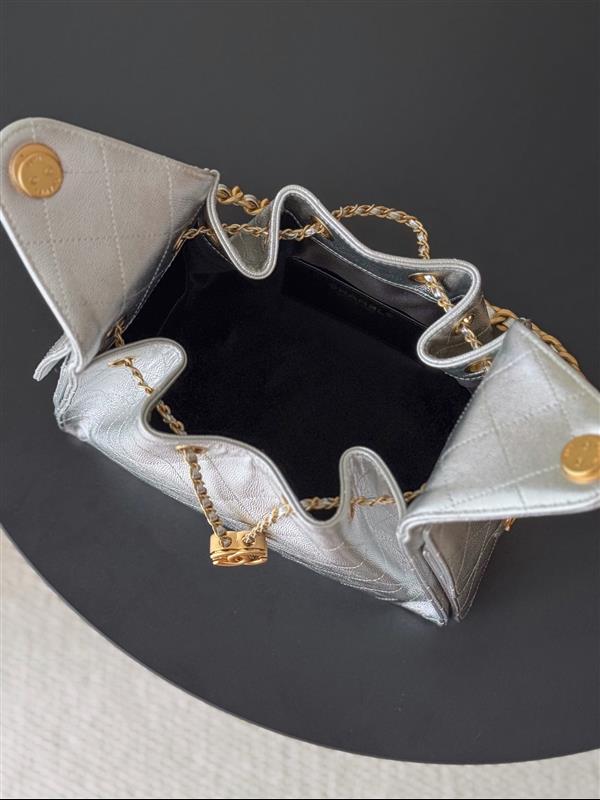 2026131204556729 900